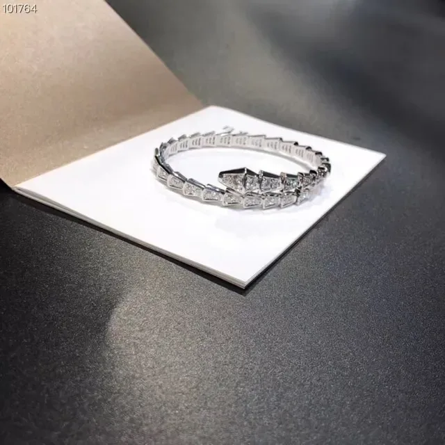 Bvlgari Serpenti سوار فضي أبيض نقشة الثعبان مرصعة بالبدلات 5