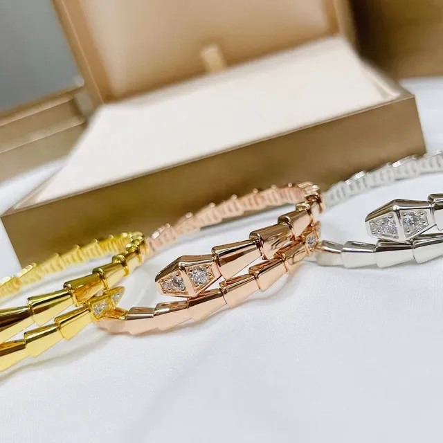 Bvlgari Serpenti Tubogas Bracelets en or avec diamants 3