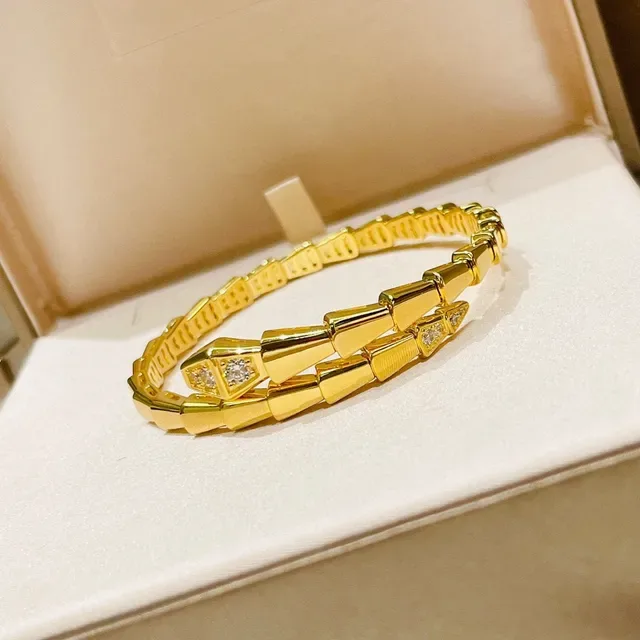 Bvlgari Serpenti Tubogas Bracelets en or avec diamants 4