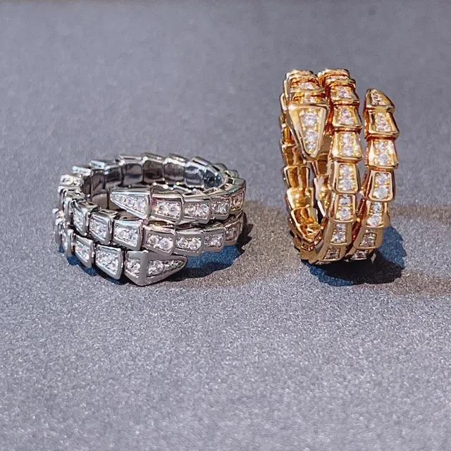 Bvlgari Serpenti Viper بافيه الماس أقراط حلقية ملفوفة 4