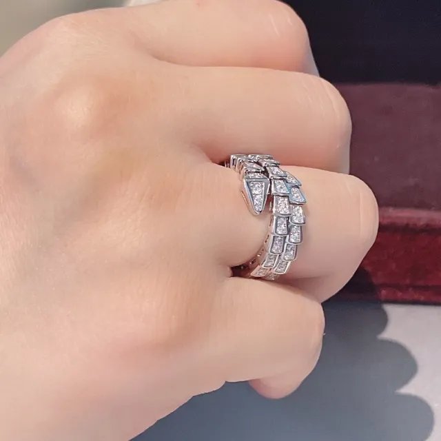 Bvlgari Serpenti Viper بافيه الماس أقراط حلقية ملفوفة 5