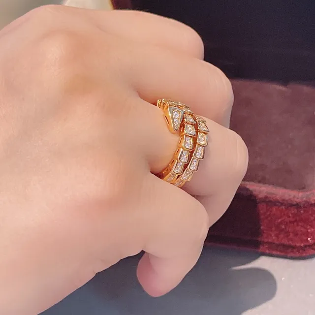 Bvlgari Serpenti Viper بافيه الماس أقراط حلقية ملفوفة 6