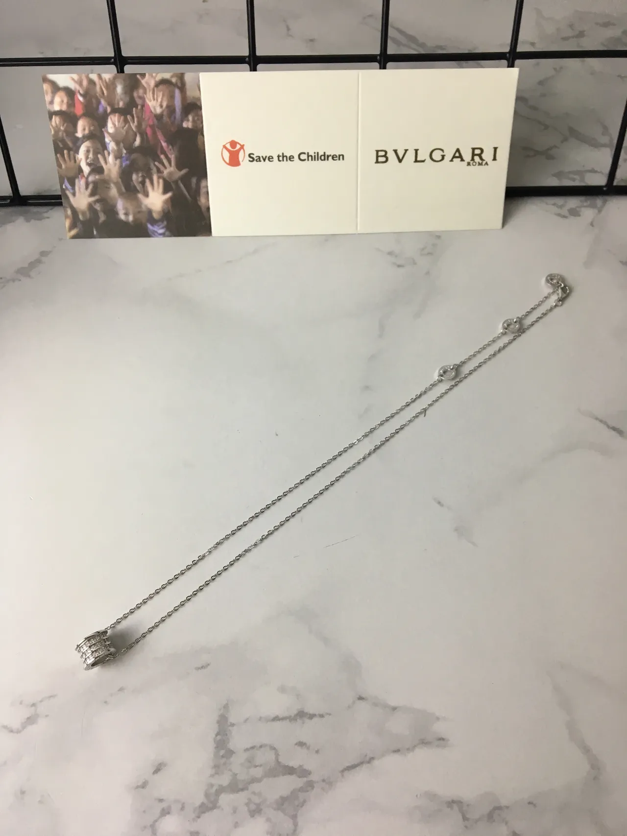Bvlgari Collier pendentif cylindrique multi-bande argent-or pierres pavé-set 4