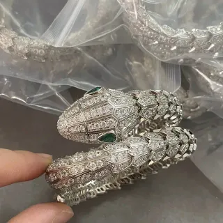 Bvlgari चांदी हरा घुंघराले सांप पावे-सेट डायमंड्स कंगन