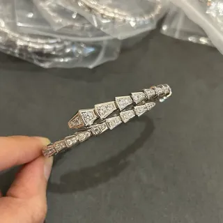 Bvlgari चांदी पारदर्शी आर्टिकुलेटेड स्केल मोटिफ Pavé-Set स्पष्ट पत्थर ब्रेसलेट