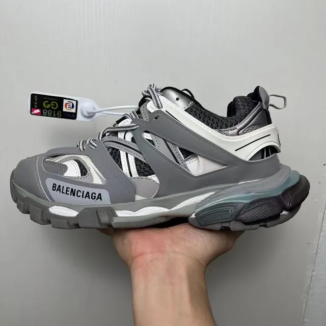 C.P. Company Gris Blanc Silhouette Technique Stratifié Synthétique Cage Baskets Chunky 2