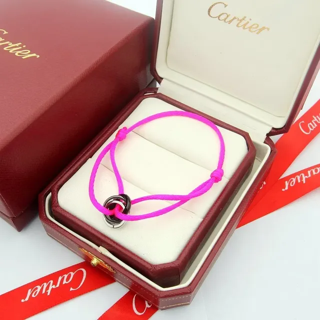 Cartier Juste un Clou bracelet en cordon bleu 2