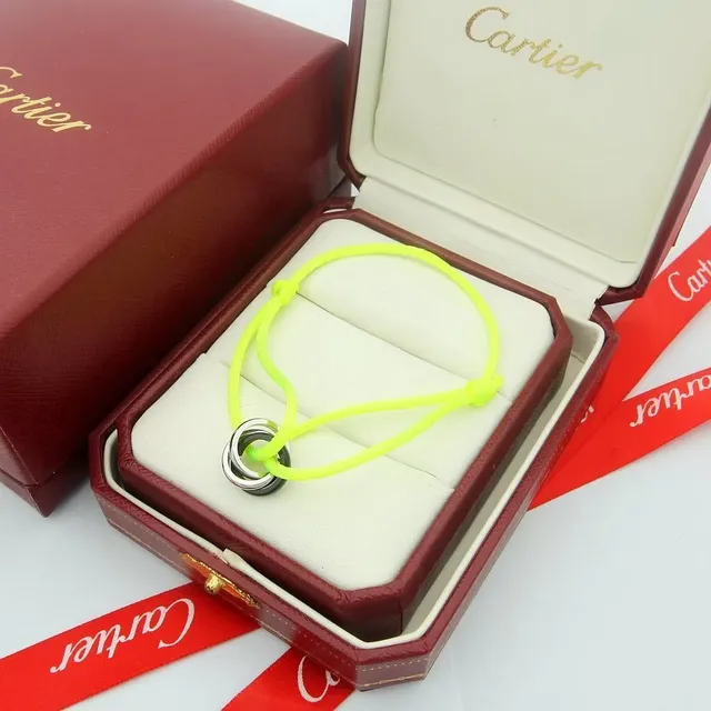 Cartier Juste un Clou bracelet en cordon bleu 4