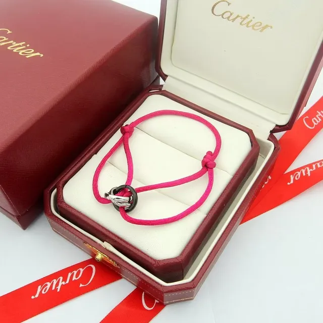 Cartier Juste un Clou bracelet en cordon bleu 9