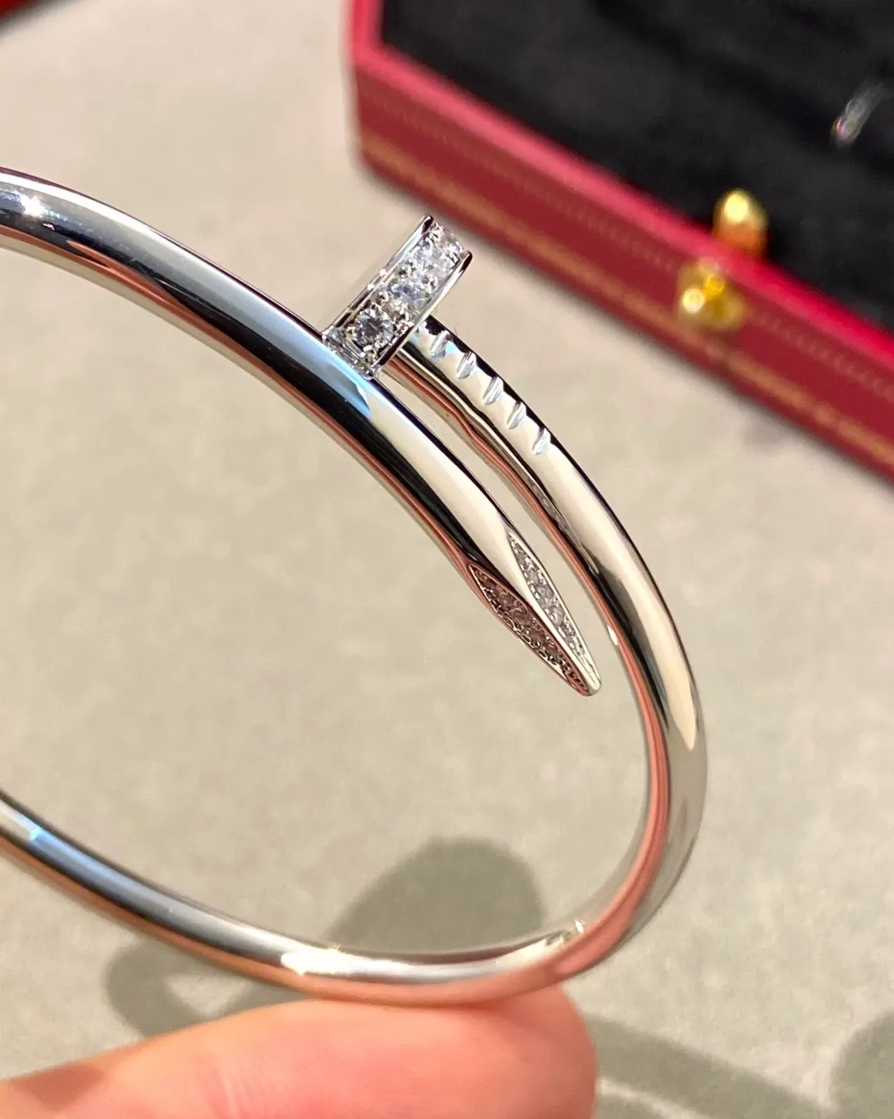 Bracelete Cartier Juste un Clou Pavé Diamante 5