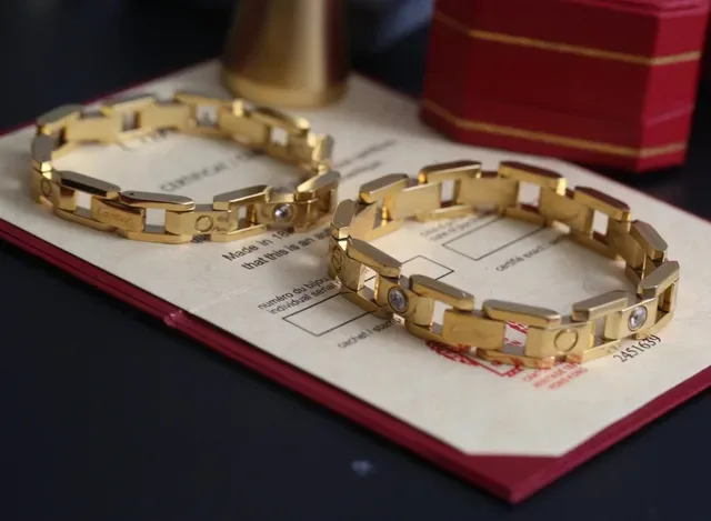 Cartier Love Bracelet ذهب فضة ذهب وردي ثنائي اللون سوار ذي حلقات معدنية 6
