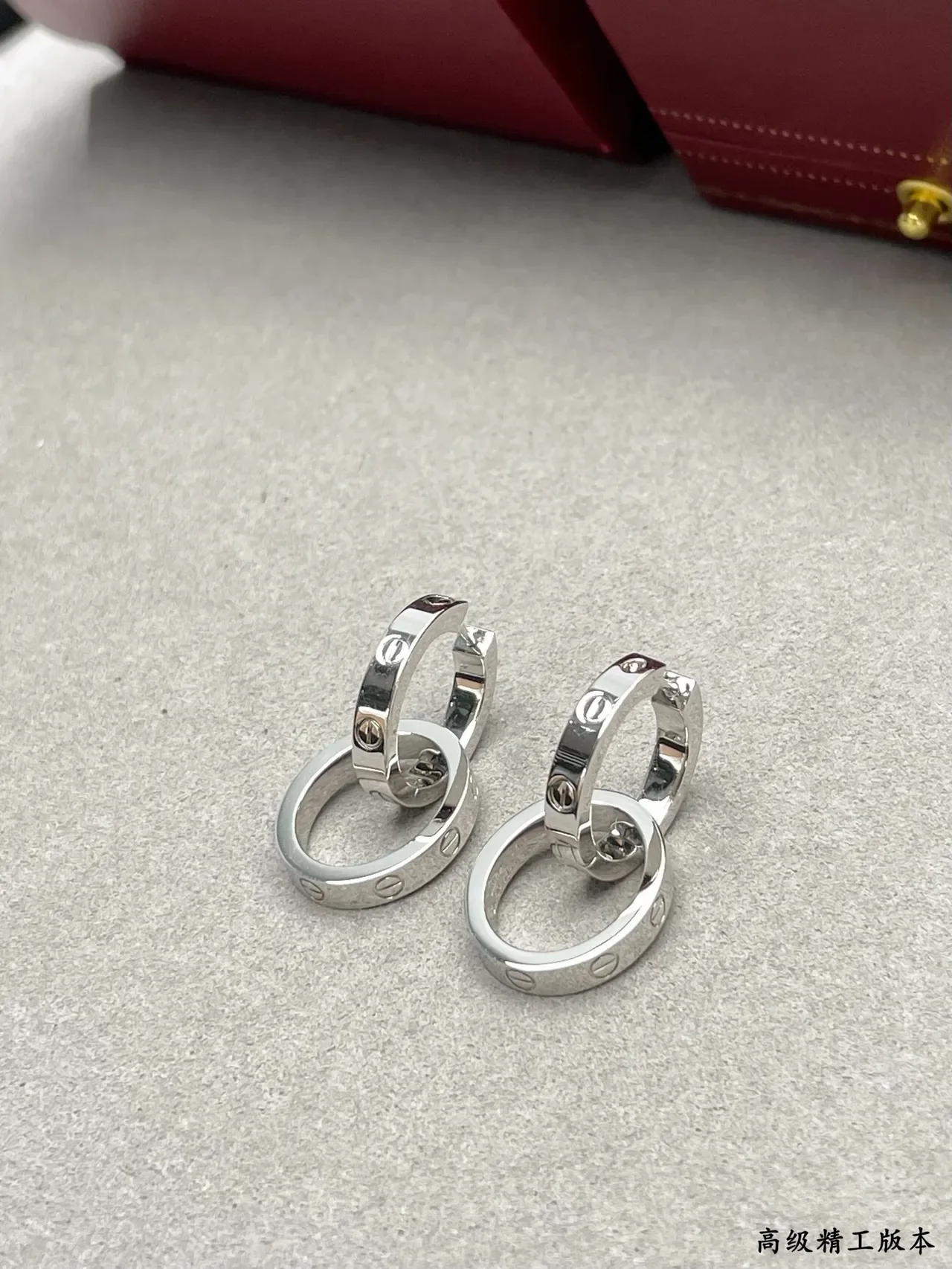 Cartier Love Boucles d'Oreilles Or Poli à Vis 4