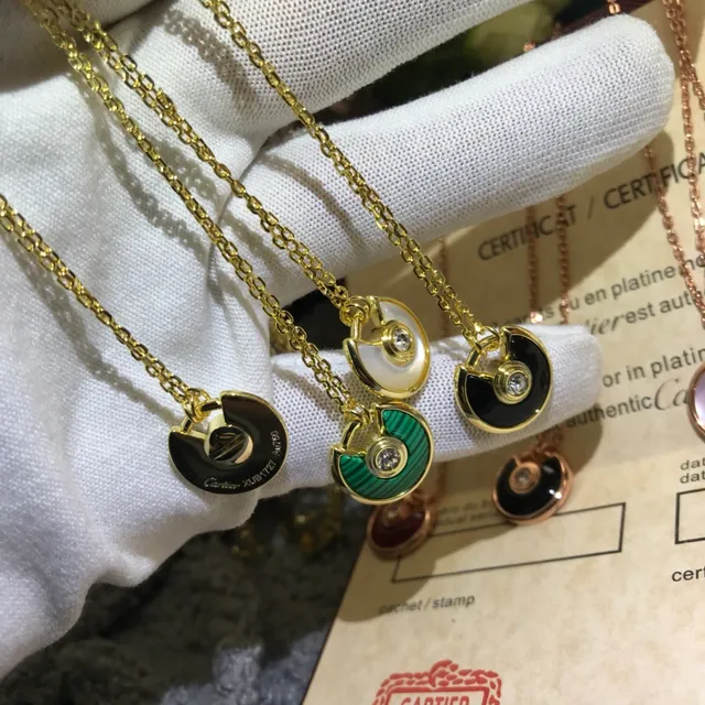 Cartier বহুরঙ সোনার খোলা অর্ধচন্দ্রাকার পেন্ডেন্ট কেন্দ্রীয় ব্রিলিয়েন্ট-কাট পাথর মালা 5