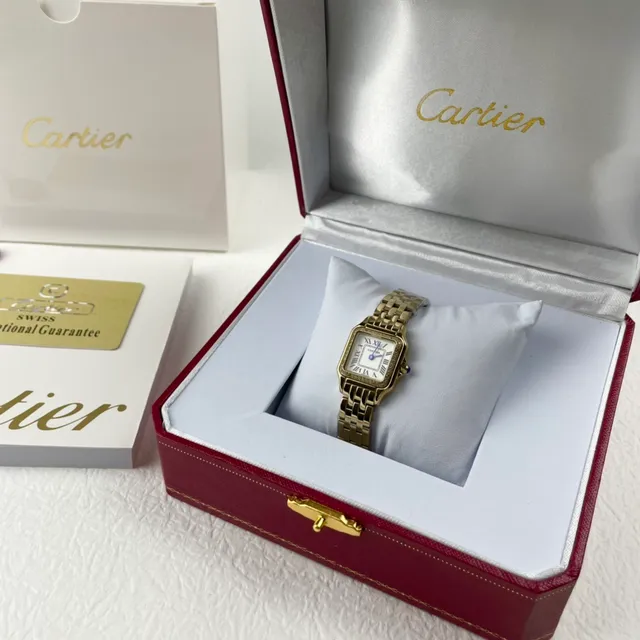 Cartier Panthère de Cartier بلون ذهبي إطار ماسي ساعة ميكانيكية 7