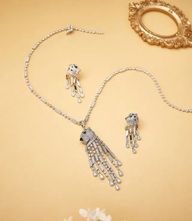 Collier Panthère Cartier Diamant Tête de Panthère Franges 4