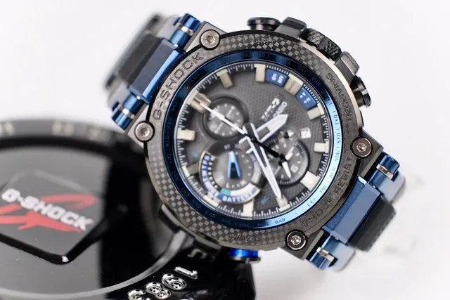 Casio Black Blue Carbon Fiber Bezel Titanium Bracelet Watch 7