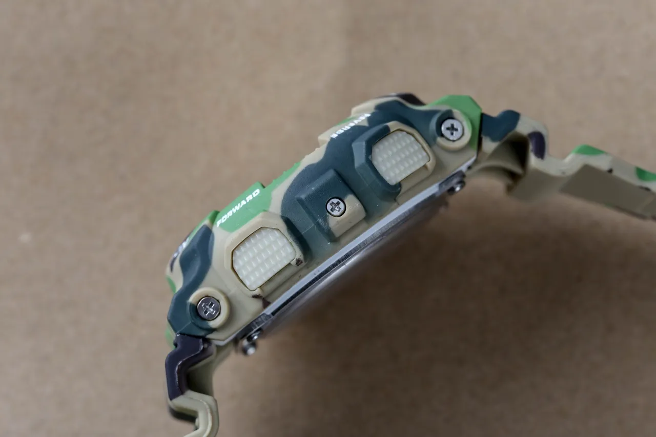 Casio G-Shock كاموفلاج وذهبي ساعة رياضية 4