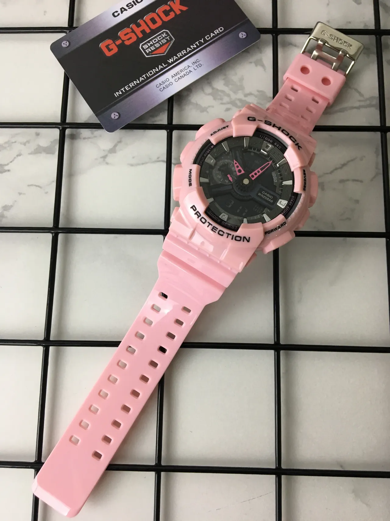 Casio G-Shock GA-100 Montre Sportive en Résine Rose 6