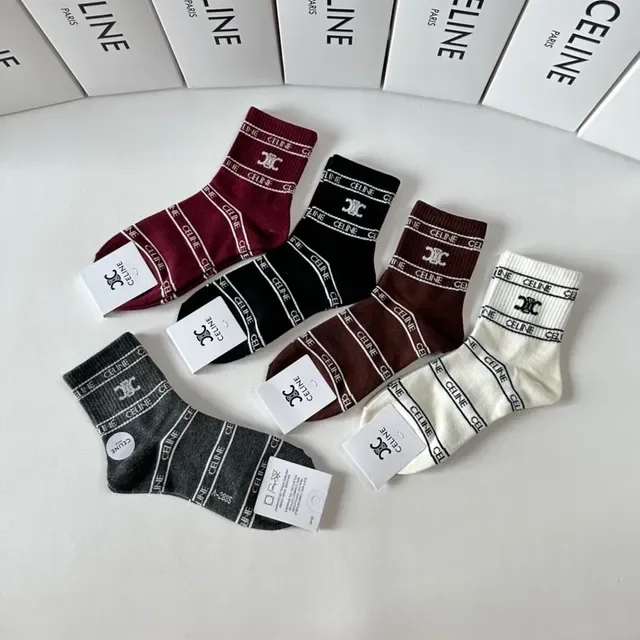 Celine Chaussettes Tricotées à Côtes Burdeos Noir avec Bande Logo et Poignet 5