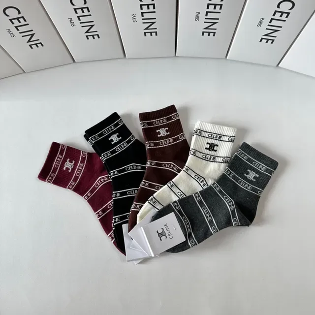 Celine Chaussettes Tricotées à Côtes Burdeos Noir avec Bande Logo et Poignet 7