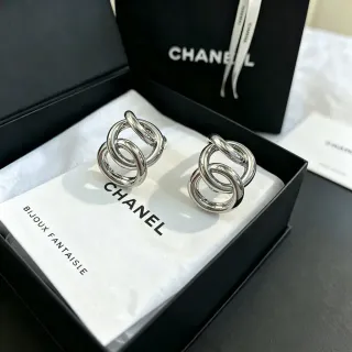 Chanel Bijoux Fantaisie Interlocking Ring Silver Earrings