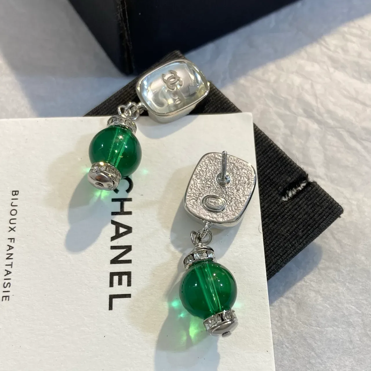 Chanel Bijoux Fantaisie 正方形顶绿色珠子流苏耳环 2