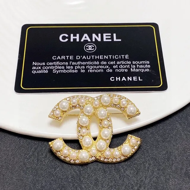Chanel CC Brooch Gold-Tone Pearl and Crystal Embellished Brooch 5