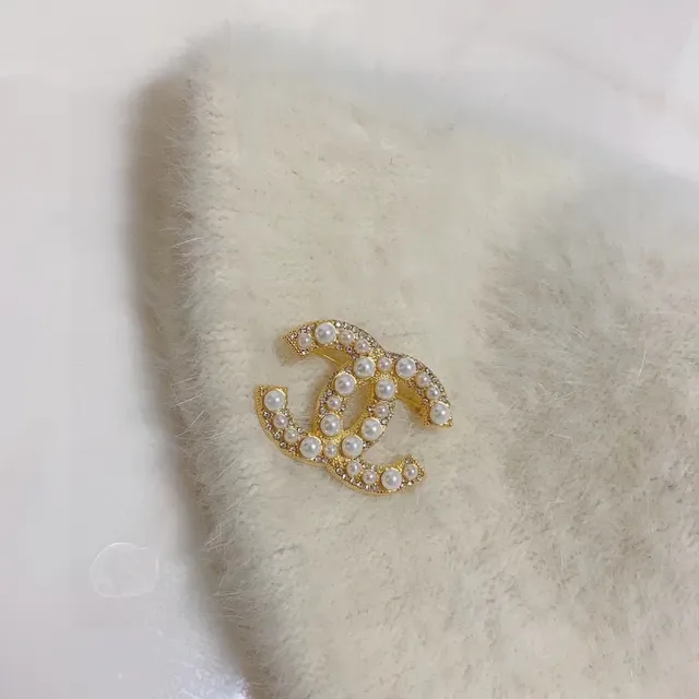 Chanel CC Brooch Gold-Tone Pearl and Crystal Embellished Brooch 8