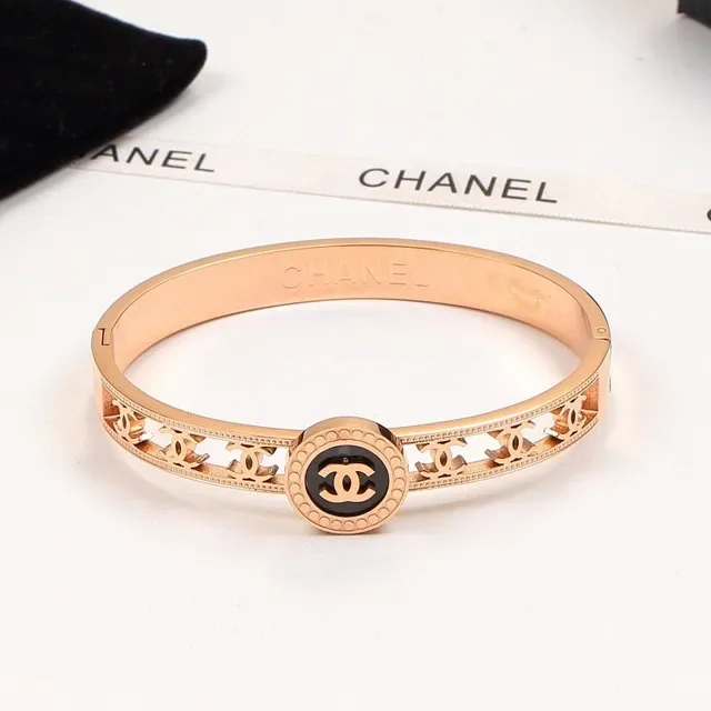 Chanel CC Logo 黄金银色 铰链 interlocking 中牌 手镯 5