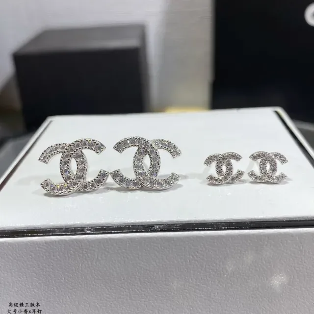Chanel CC Logo Stud Silver Transparent Pavé-Set Crystals Interlocking Earrings 2