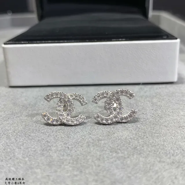 Chanel CC Logo Stud Silver Transparent Pavé-Set Crystals Interlocking Earrings 6