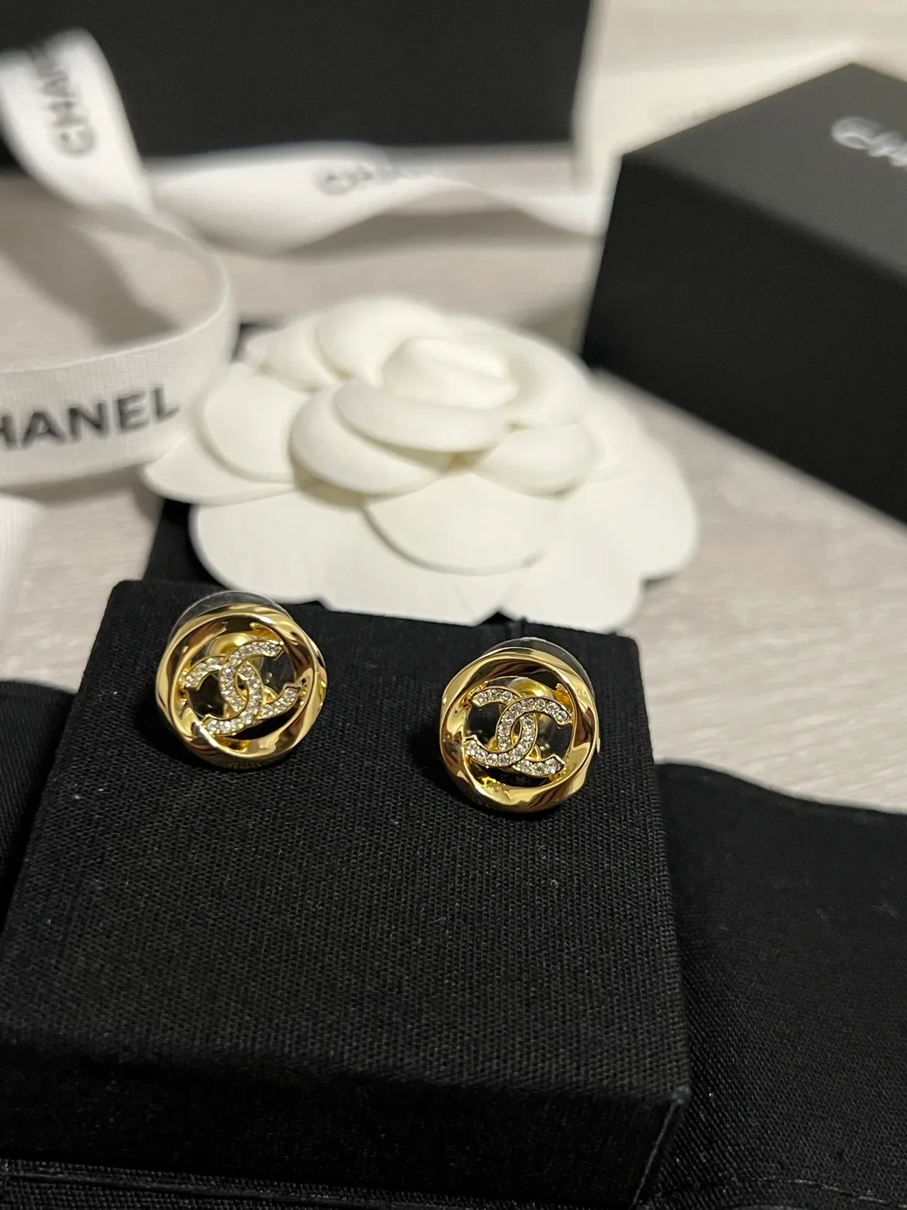 Chanel CC Stud Gold Black Circular Metal Earrings 5