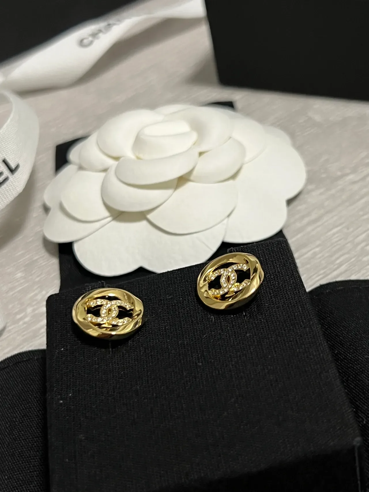 Chanel CC Stud Gold Black Circular Metal Earrings 6