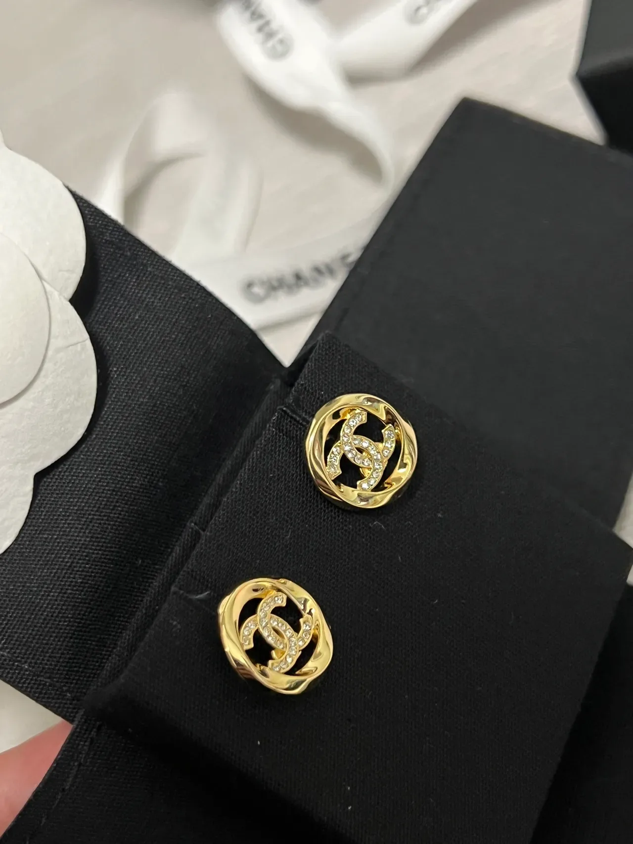 Chanel CC Stud Gold Black Circular Metal Earrings 7