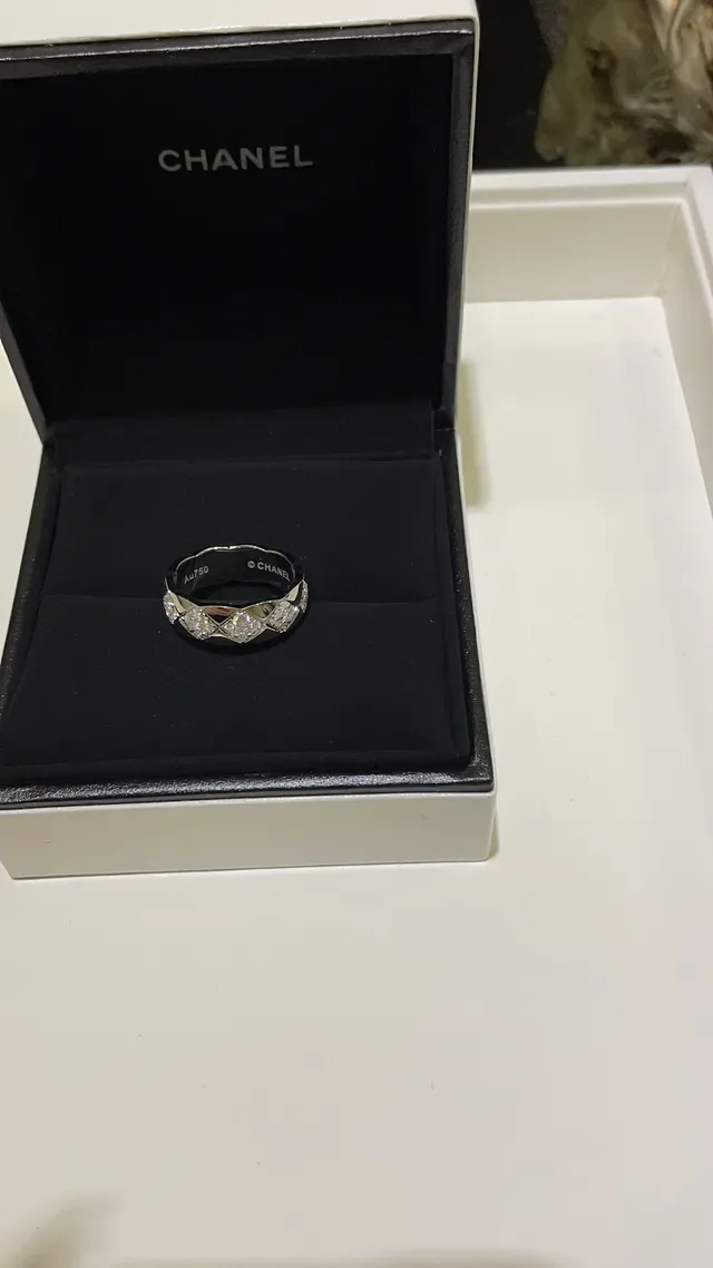 Chanel Coco Crush Quilted Diamond Pavé Wide Band Ring 3