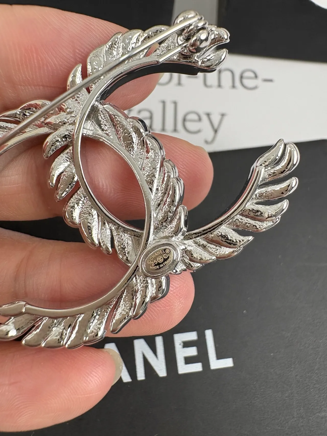 Chanel Feather CC Crystal Brooch 2