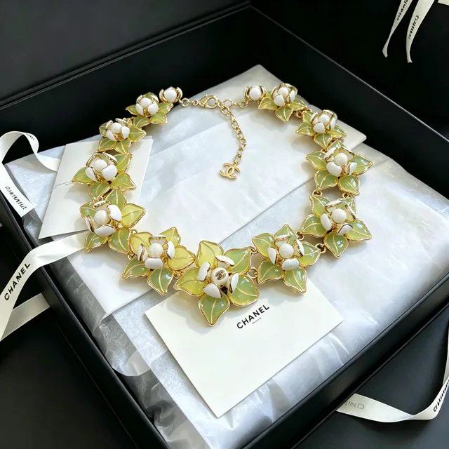 Chanel Floral Enamel and Pearl Statement Necklace 5