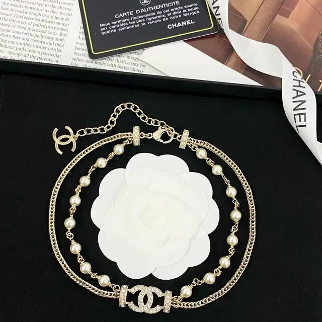 Chanel Collier doré beige chaîne double perles 7