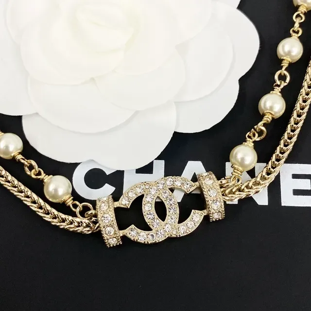 Chanel Collier doré beige chaîne double perles 8