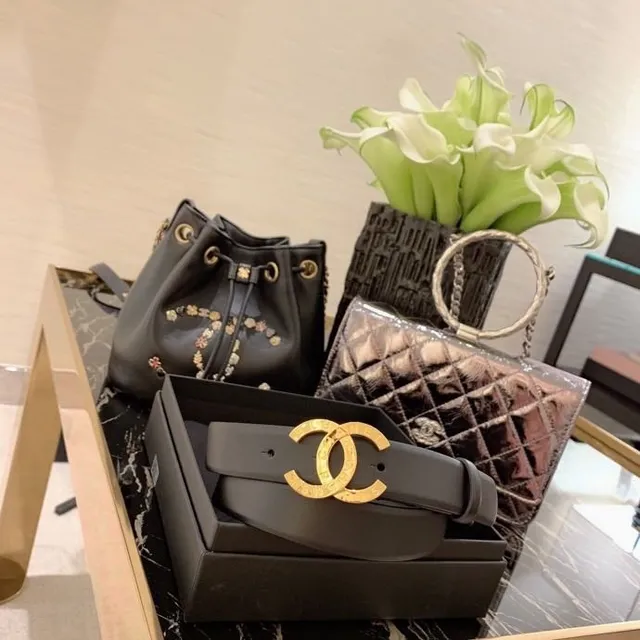 Chanel Interlocking CC Buckle Black Leather Belt 3