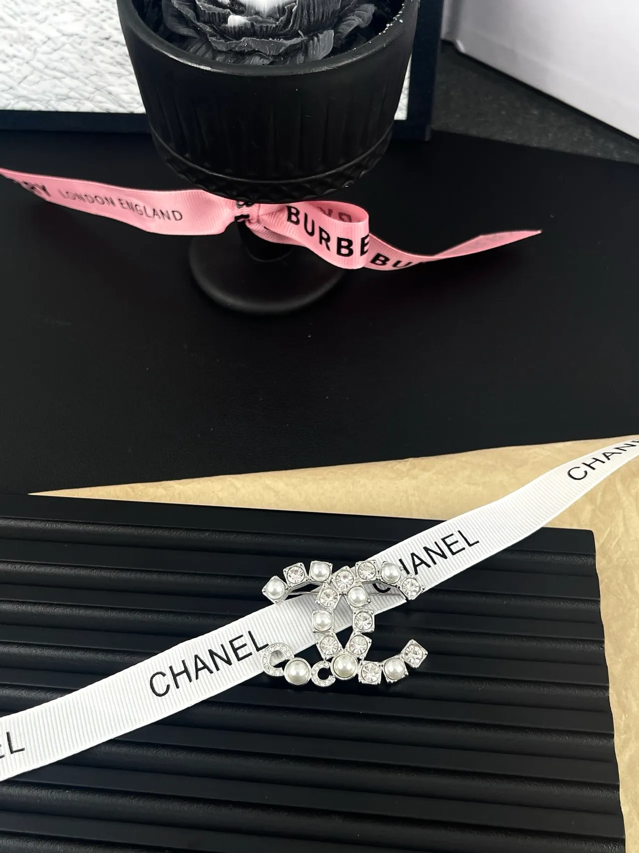 Chanel Interlocking CC Pearl and Crystal Brooch 3