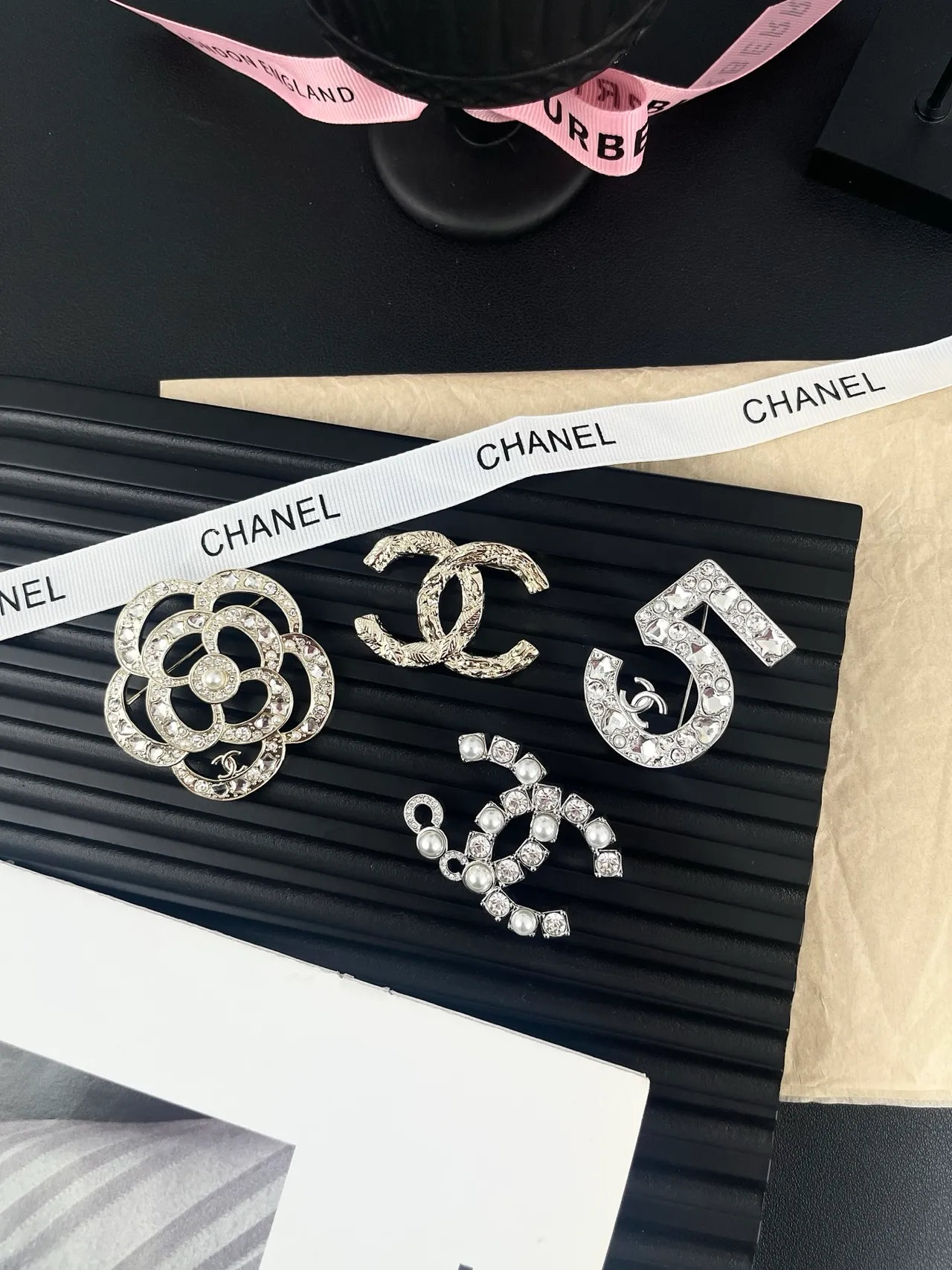 Chanel Interlocking CC Pearl and Crystal Brooch 5
