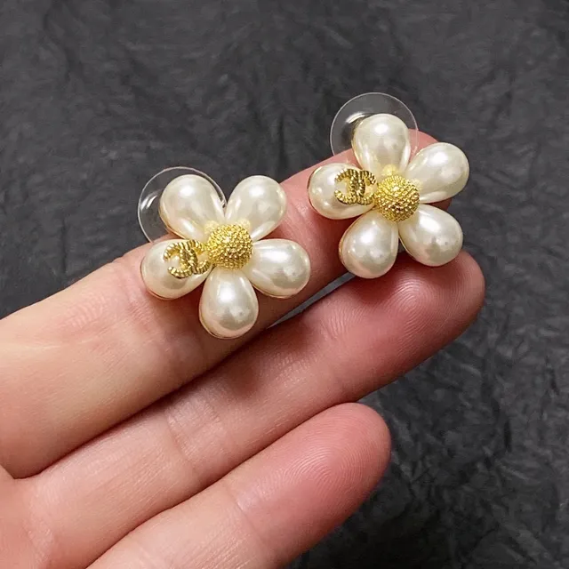 Chanel Pearl Flower Gold-Tone CC Center Earrings 3