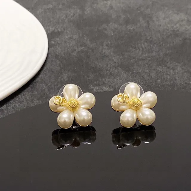 Chanel Pearl Flower Gold-Tone CC Center Earrings 9