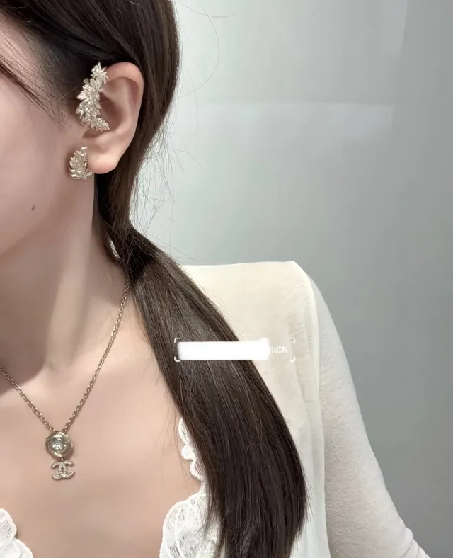 Chanel Rose Pendant Gold Transparent Chain Swirling Necklace 2