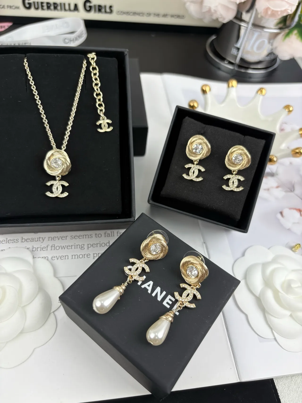 Chanel Rose Pendant Gold Transparent Chain Swirling Necklace 6