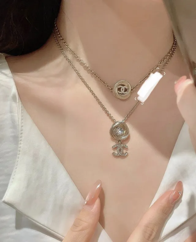 Chanel Rose Pendant Gold Transparent Chain Swirling Necklace 10