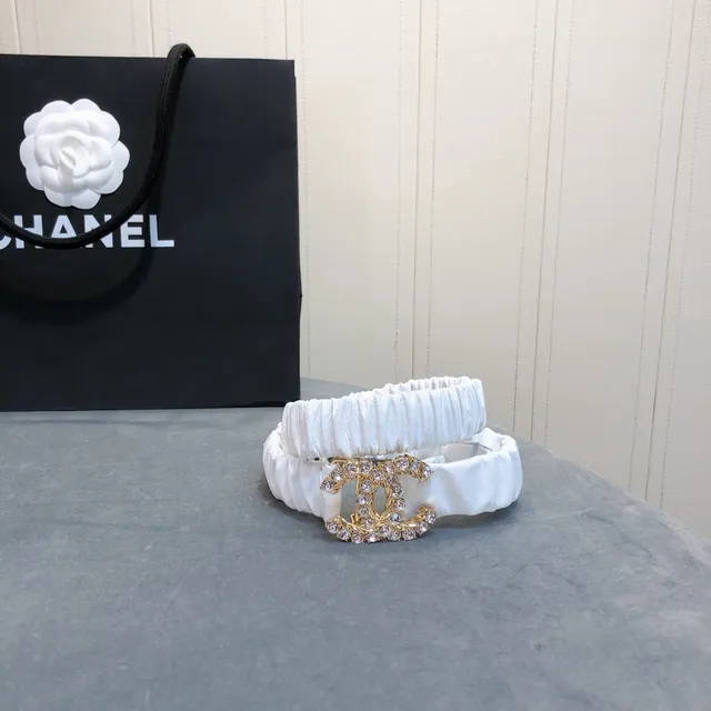 Chanel Ruched Belt White Gold Fabric Crystal-Embellished Interlocking CC Buckle Leather Belt 2