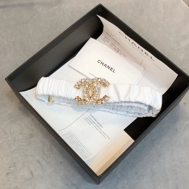 Chanel Ruched Belt White Gold Fabric Crystal-Embellished Interlocking CC Buckle Leather Belt 4