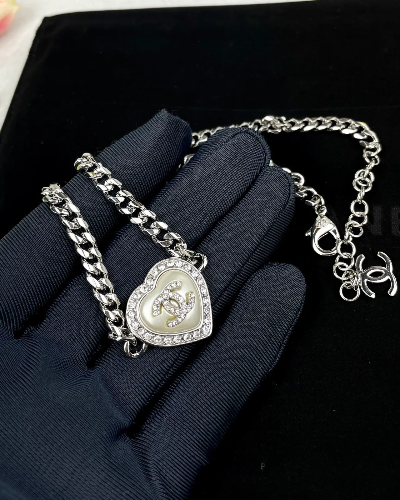Chanel Silver White Curb Chain Heart-Shaped Pendant Necklace 7